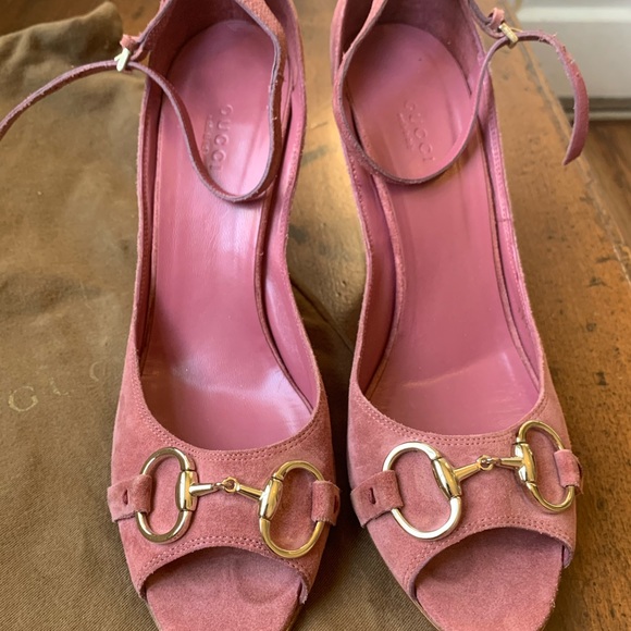 Shoes - Picture 1 of 3